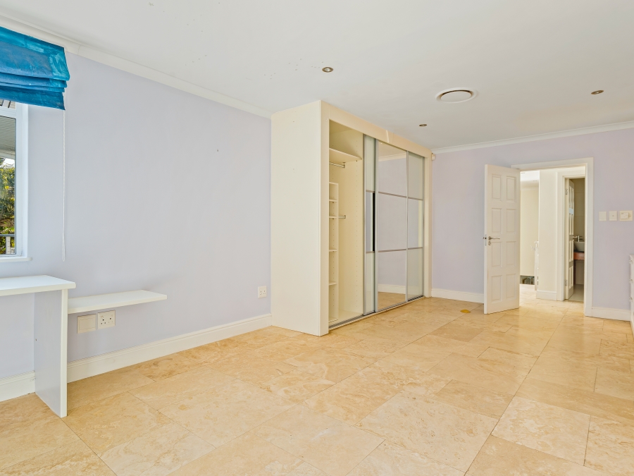 5 Bedroom Property for Sale in Leisure Isle Western Cape